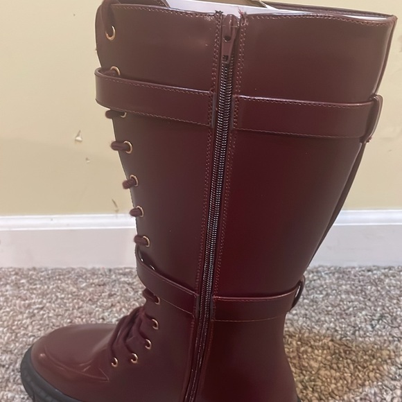 Womens New Shoedazzle Gabrela Lace-Up Flat Boot Color: Oxblood - Picture 10 of 14